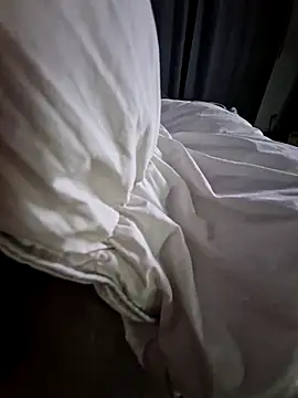 Snapshot of Smokeym123 chatting on 10.03.25 Smokeym123 online show from 10.03.25