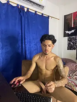 Snapshot of Zayn_kane chatting on 10.30.25 Zayn kane online show from 10.30.25