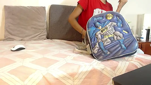 willow smitt online show from 10.12.25