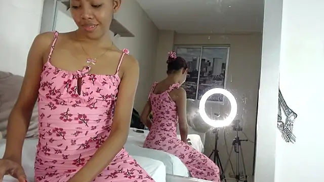 willow smitt online show from 11.09.25