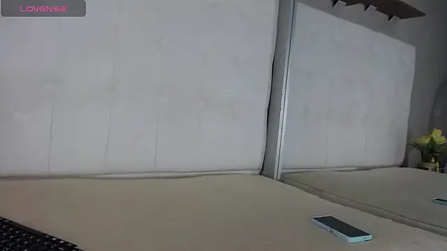 willow smitt online show from 11.19.25