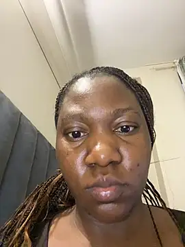 Snapshot of kythando chatting on 07.02.26 kythando online show from 07.02.26