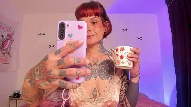 Alessamoth online show from 06.23.26
