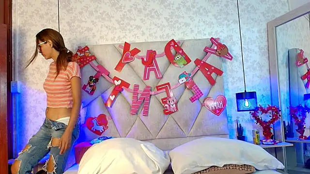 AmbarRaj online show from 09.15.25