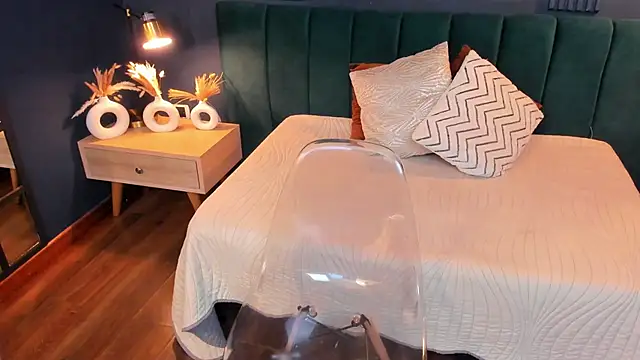 roxy hell online show from 03.08.25