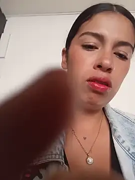 Snapshot of Nathaly_12 chatting on 05.21.26 Nathaly 12 online show from 05.21.26