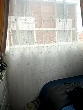 VictoriaGerard Pink online show from 12.21.25