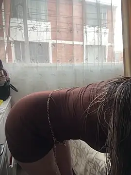 VictoriaGerard Pink online show from 02.02.26