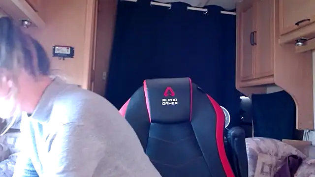 CallMeMaria online show from 01.09.25