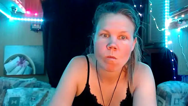 CallMeMaria online show from 01.26.25