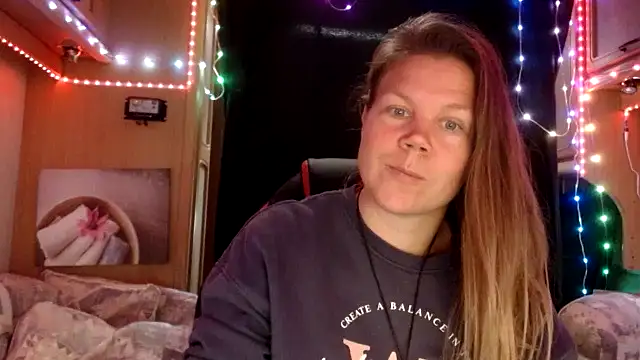 CallMeMaria online show from 02.03.25