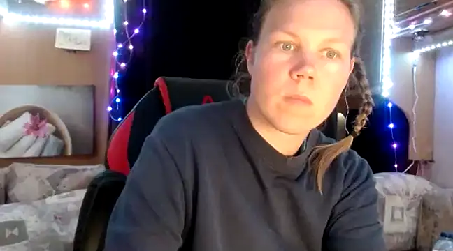 CallMeMaria online show from 02.11.25