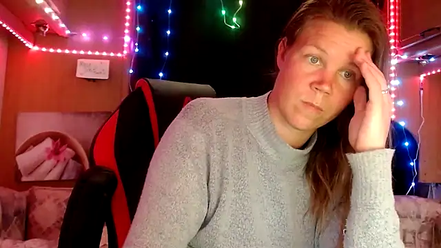 CallMeMaria online show from 02.15.25