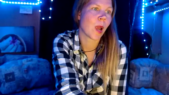 CallMeMaria online show from 02.16.25