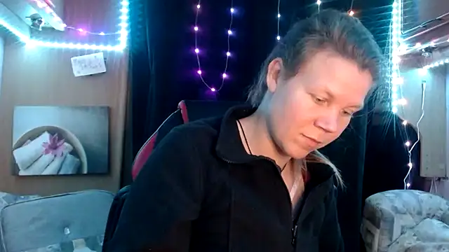 CallMeMaria online show from 03.10.25