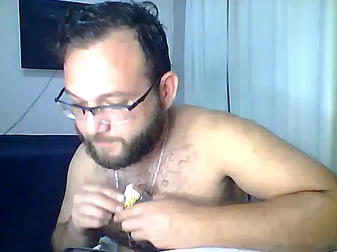 Snapshot of nandocost4 chatting on 09.23.25 nandocost4 online show from 09.23.25