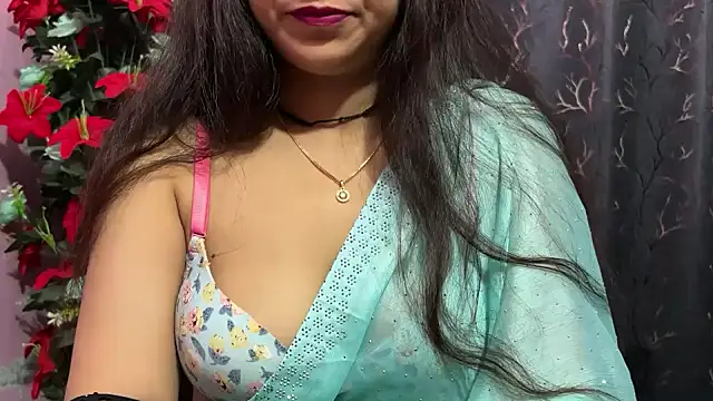 Eeraa  online show from 02.15.26