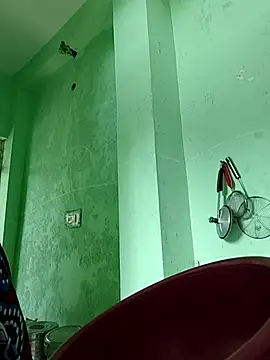 Hotty-Nidhi online show from 09.13.25