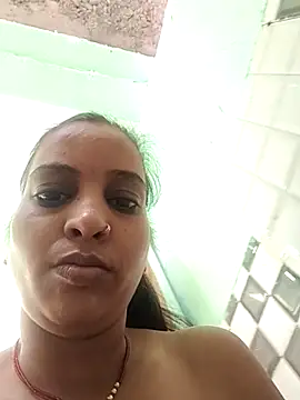 Hotty-Nidhi online show from 12.15.25