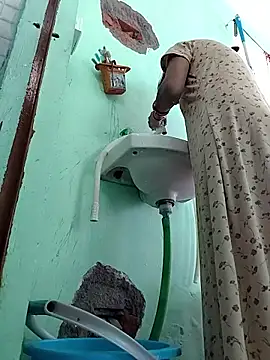 Hotty-Nidhi online show from 03.02.26