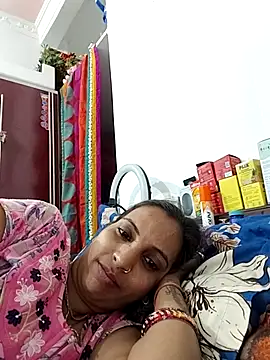 Snapshot of Hotty-Nidhi chatting on 04.07.26 Hotty-Nidhi online show from 04.07.26