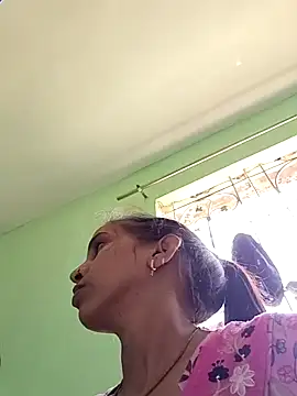 Hotty-Nidhi online show from 06.05.26