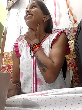 Hotty-Nidhi online show from 06.13.26