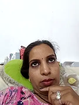 Hotty-Nidhi online show from 06.19.26