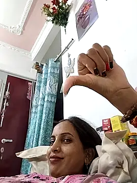 Hotty-Nidhi online show from 06.23.26