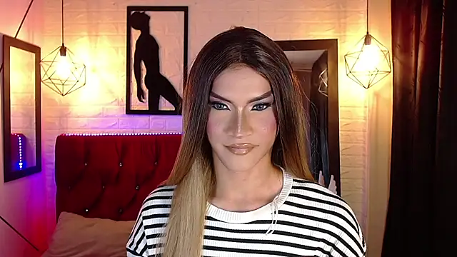 agatha rodriguez online show from 12.04.25