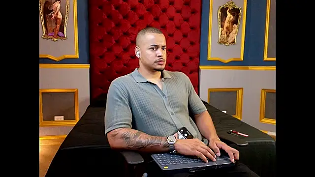 AshtonnSummer online show from 03.22.25