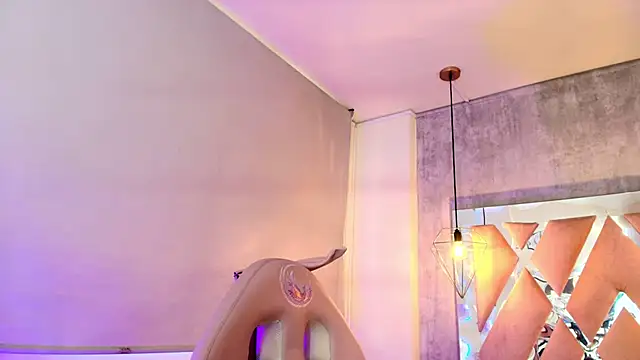 Snapshot of adara_evanss chatting on 10.08.25 adara evanss online show from 10.08.25