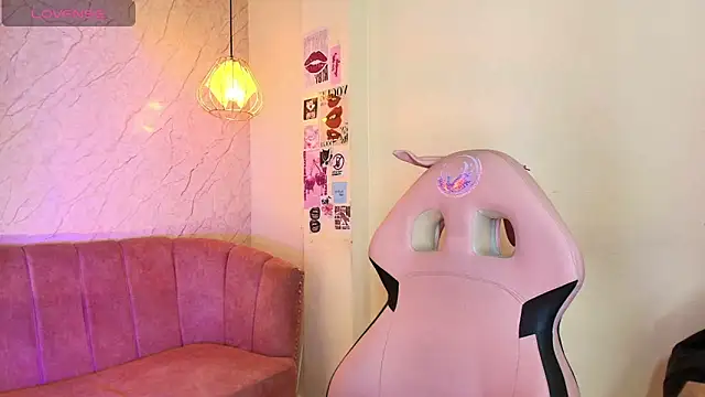 Snapshot of adara_evanss chatting on 11.09.25 adara evanss online show from 11.09.25