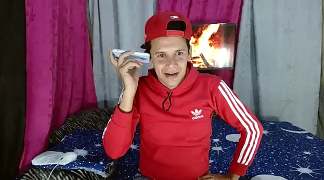 Snapshot of Hidden_Fantasies chatting on 03.15.25 Hidden Fantasies online show from 03.15.25