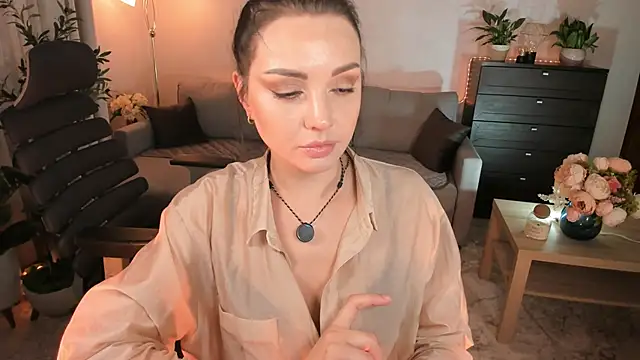 Snapshot of Viki_Bellson chatting on 10.03.25 Viki Bellson online show from 10.03.25