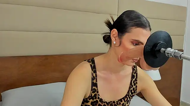 shantall skinny online show from 12.04.25