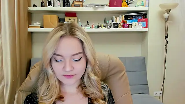 Snapshot of Kara_Smith_ chatting on 03.14.25 Kara Smith online show from 03.14.25