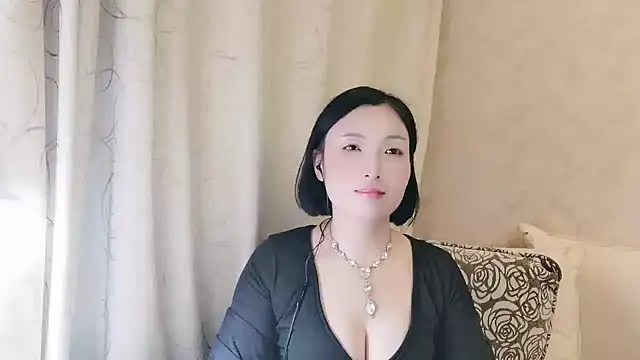 Rachel-6600 online show from 10.30.25