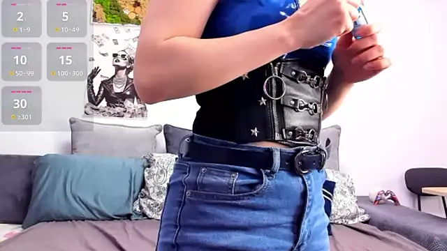 Snapshot of FindomGoddess1 chatting on 03.17.26 FindomGoddess1 online show from 03.17.26