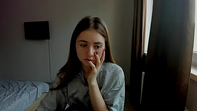 Snapshot of LilyHaart chatting on 11.12.25 LilyHaart online show from 11.12.25