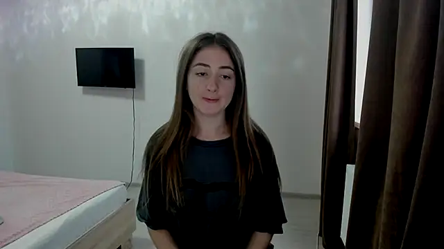 Snapshot of LilyHaart chatting on 11.30.25 LilyHaart online show from 11.30.25