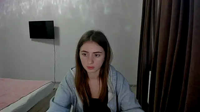 Snapshot of LilyHaart chatting on 12.03.25 LilyHaart online show from 12.03.25