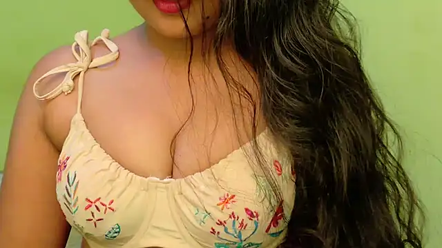 Snapshot of Cludi-New chatting on 01.14.26 Cludi-New online show from 01.14.26