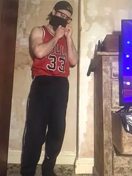 HairyCubBttmboy online show from 03.18.25