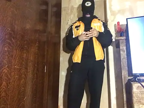 HairyCubBttmboy online show from 10.06.25