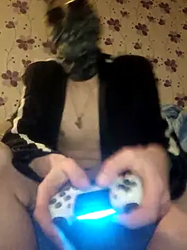 Snapshot of ThePython666 chatting on 03.10.25 ThePython666 online show from 03.10.25