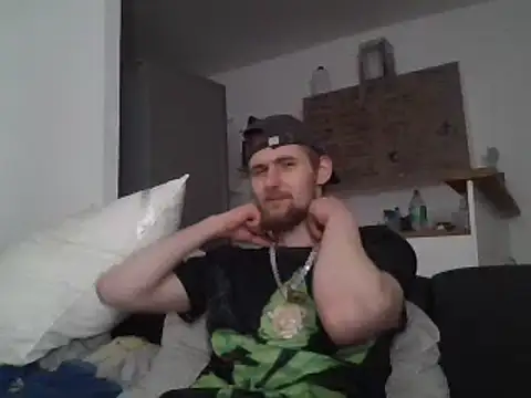 Snapshot of ThePython666 chatting on 03.20.25 ThePython666 online show from 03.20.25