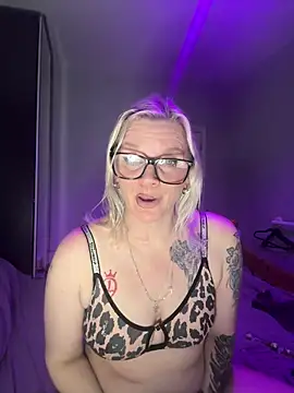 Curvy-Cleo online show from 02.11.26