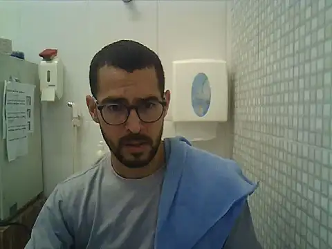 Snapshot of pdasgyn chatting on 09.24.25 pdasgyn online show from 09.24.25