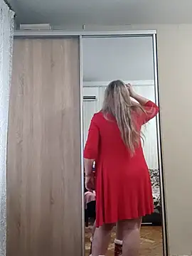 Snapshot of Irina3718 chatting on 11.13.25 Irina3718 online show from 11.13.25